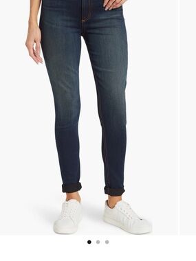 Women’s skinny jeans Size 28